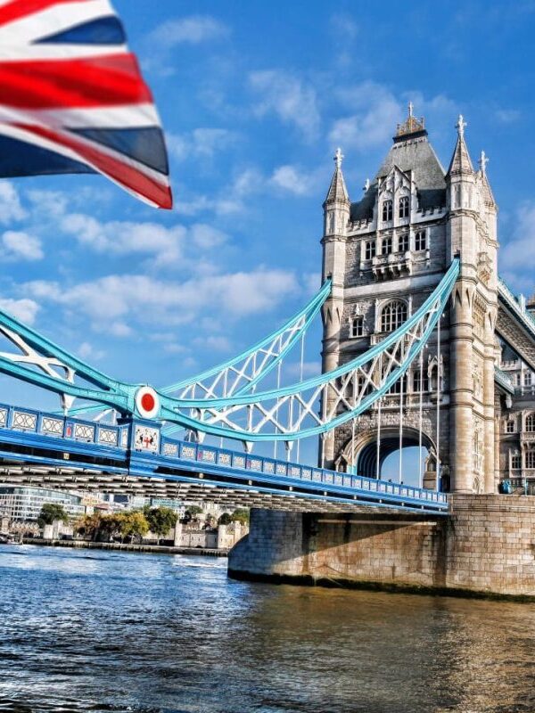 Tower Bridge – Bravo Wisata